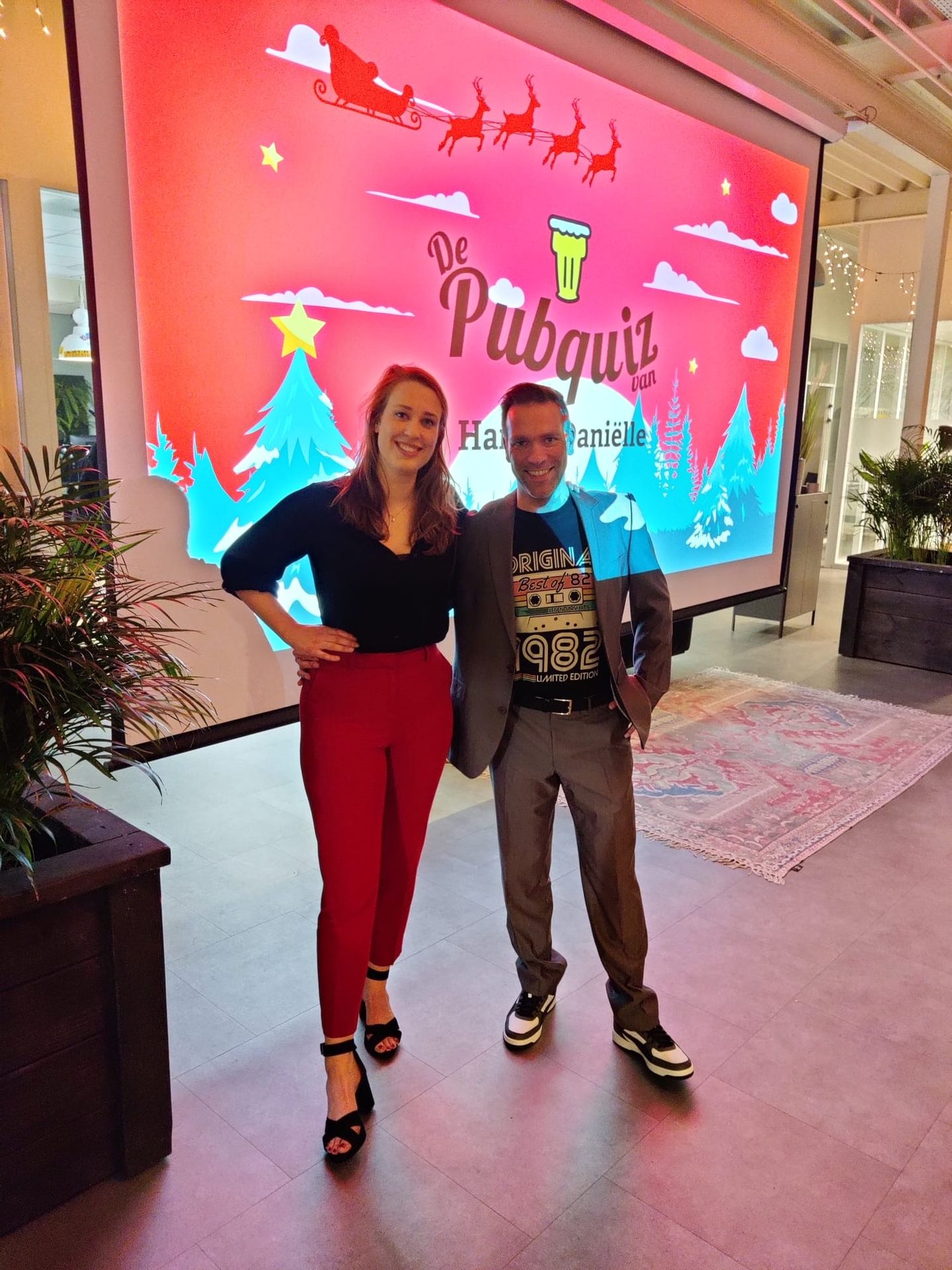 De pubcuiz ploeg presentatoren